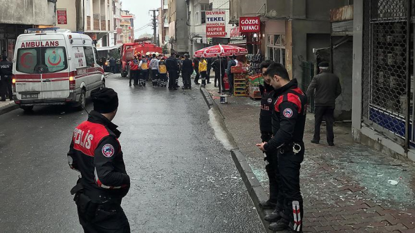 İstanbulda məhkəmə binasına hücum: 3 nəfər ölüb